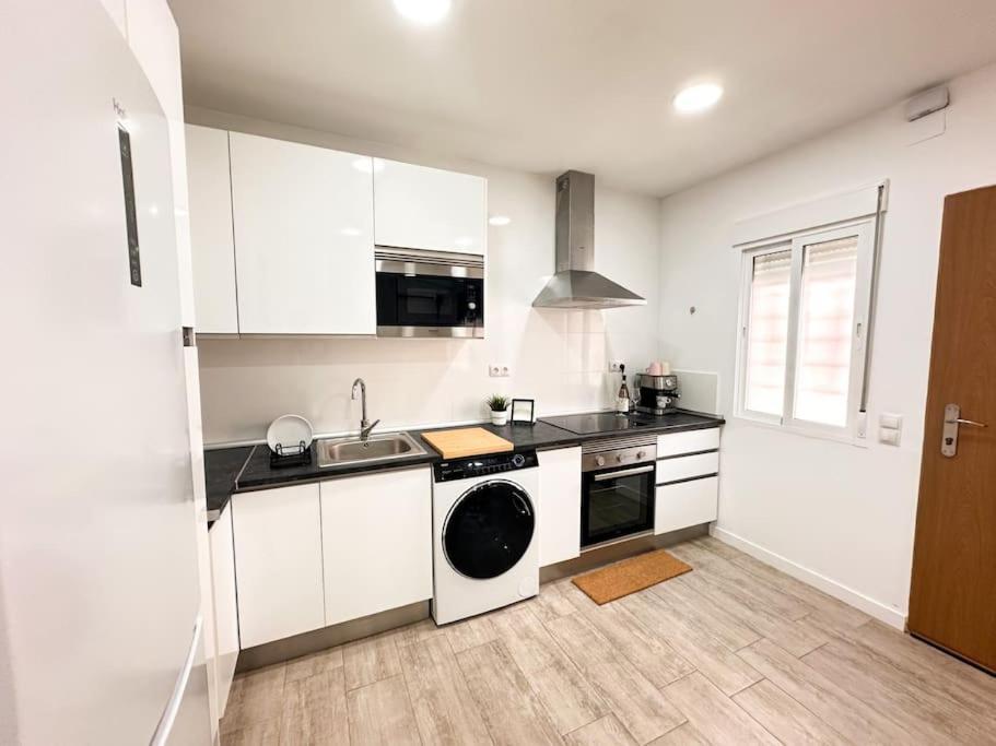 Apartamento Comodidad Y Ubicacion Málaga Dış mekan fotoğraf
